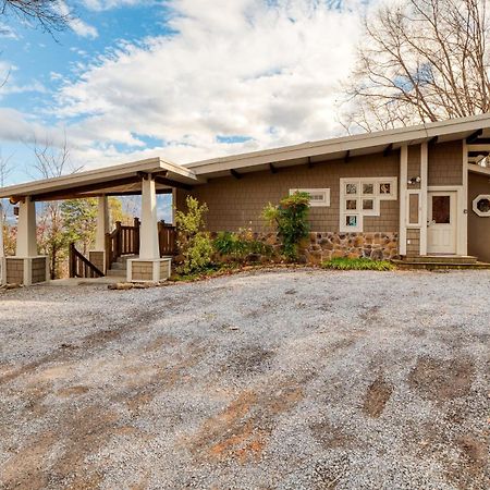 Chestnut By Avantstay Mountain Cabin W Treetop Views Hot Tub Game Room Gatlinburg Εξωτερικό φωτογραφία