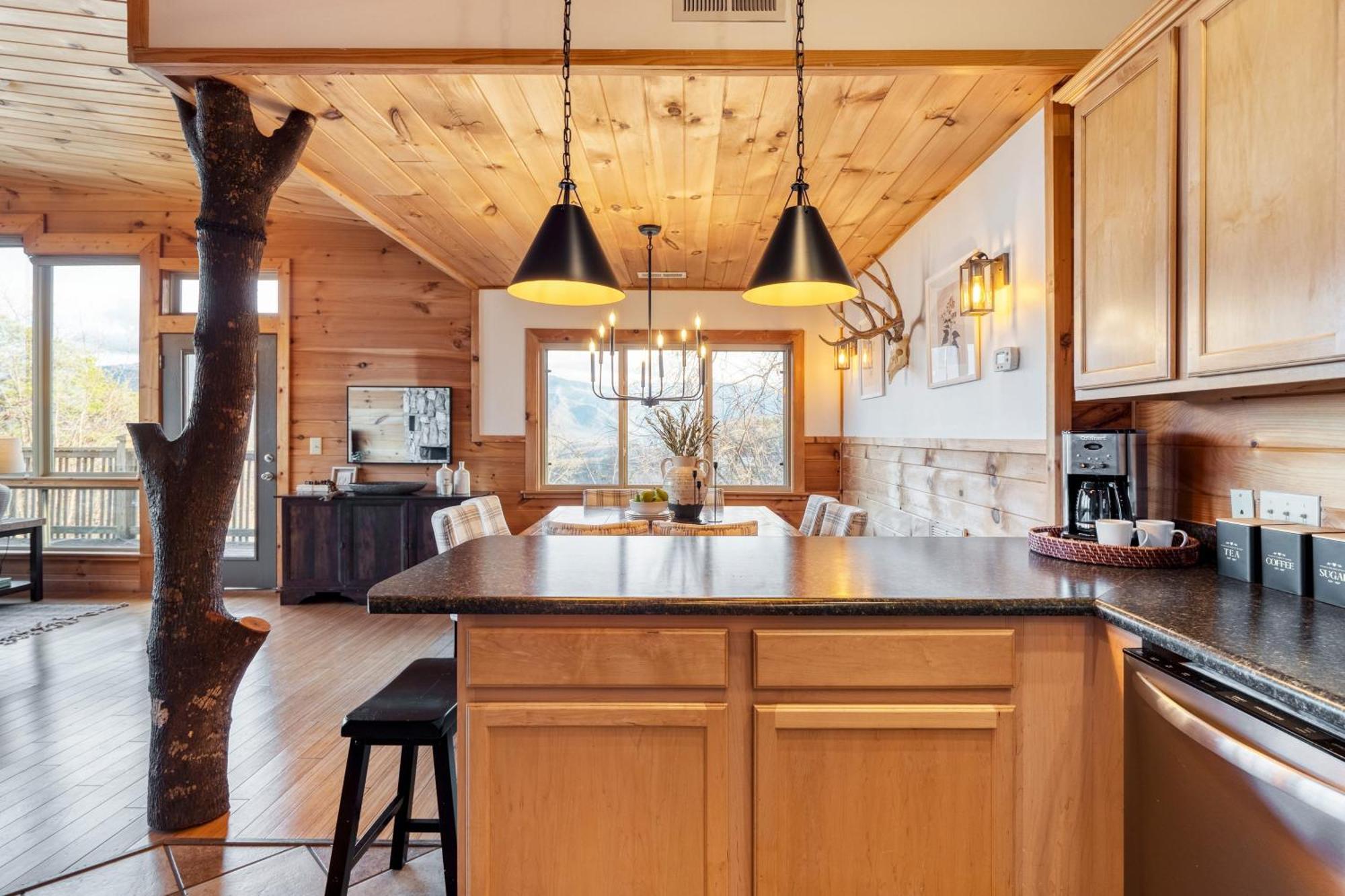 Chestnut By Avantstay Mountain Cabin W Treetop Views Hot Tub Game Room Gatlinburg Εξωτερικό φωτογραφία